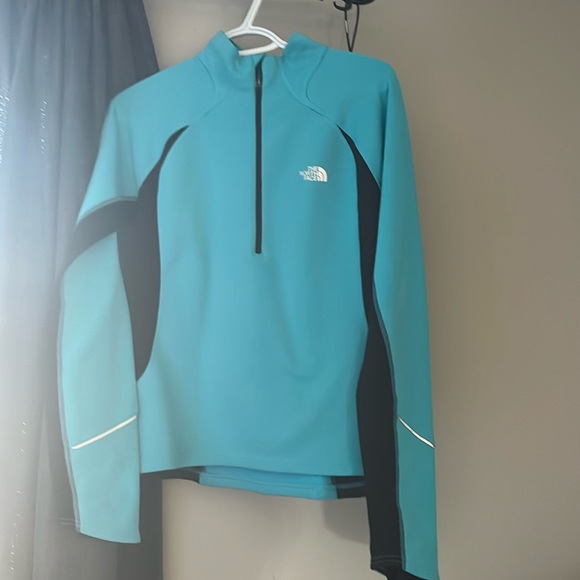 North face pull over - Picture 1 of 2